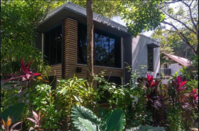 Condo VNV walking distance to the beach